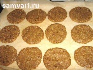 выпекаем овсяное печенье без сахара