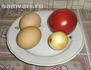 Яичница с помидорами