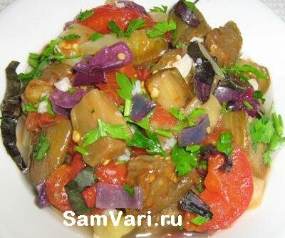 Салат из баклажанов с запеченными овощами